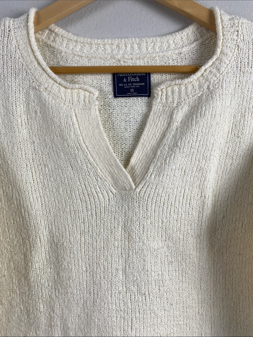 Abercrombie & Fitch Open Collar Roll Hem Long Sleeve Drop Shoulder Sweater - Picture 3 of 16